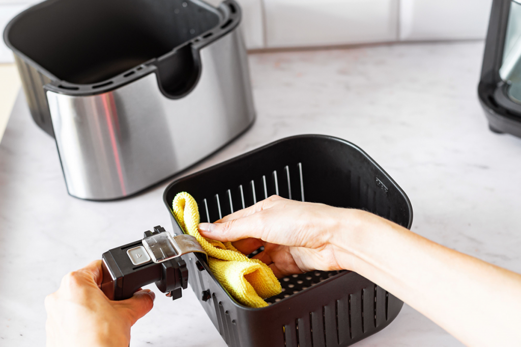 How To Properly Clean Your Air Fryer- Know The Important Tips.
